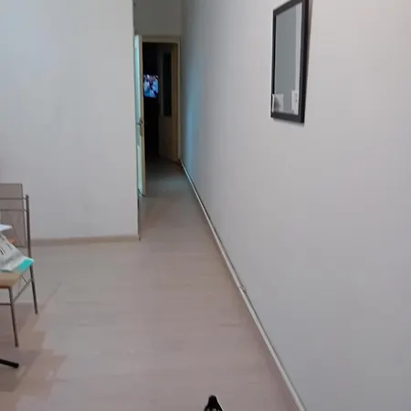 Larry House * 弗洛里纳